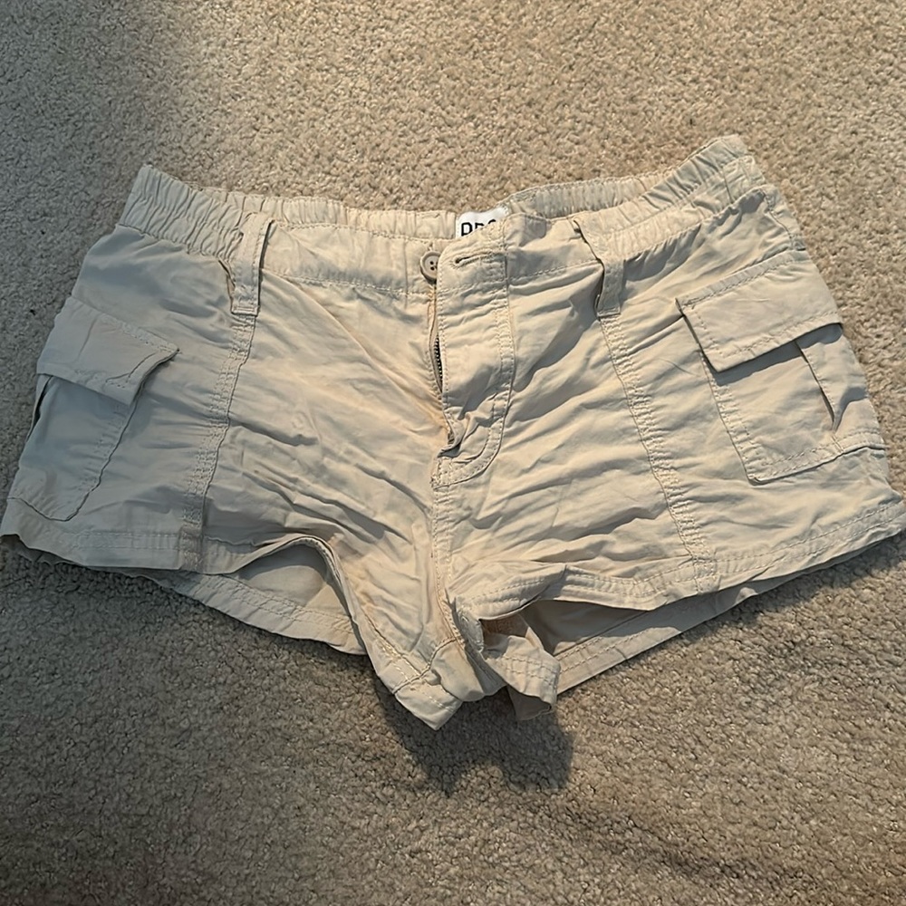 Beige, low, waisted vintage shorts
